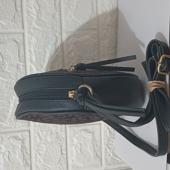 TOMMY HILFIGER CROSSBODY BAG - Picture 7 of 17